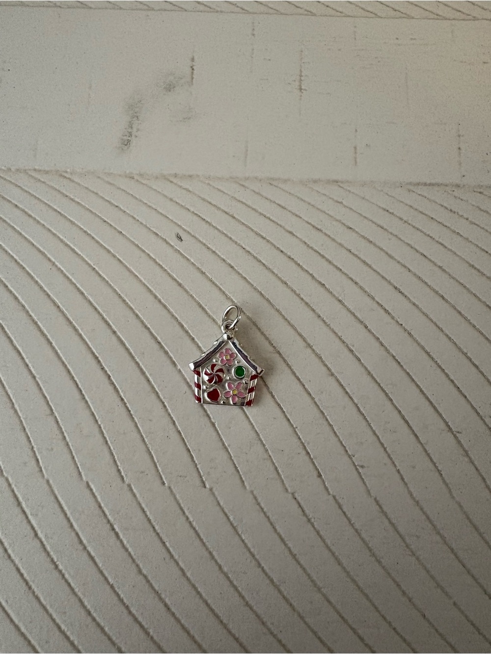 James Avery Sterling Silver Holiday Gingerbread House Christmas Charm - Picture 3 of 3